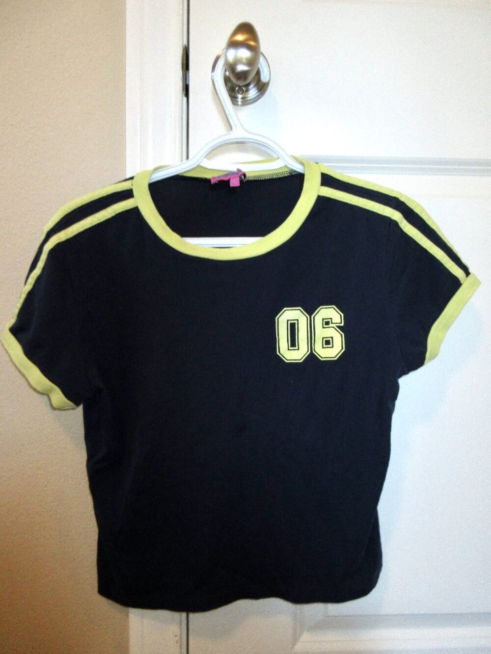 Edikted 'Kassidy Contrast T Shirt'